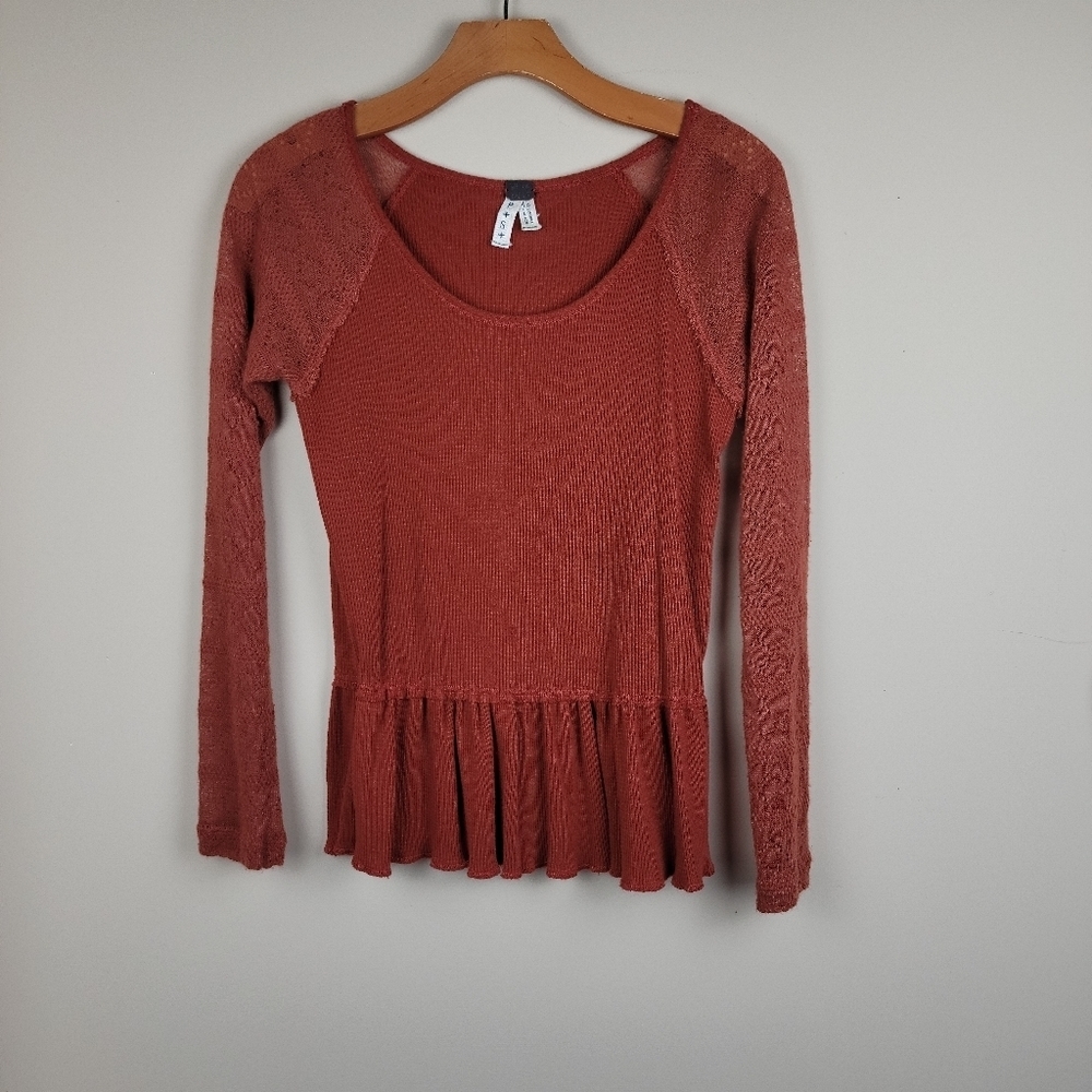 Free People WE THE FREE long sleeve, scoop neck,‎ flutter hem sweater